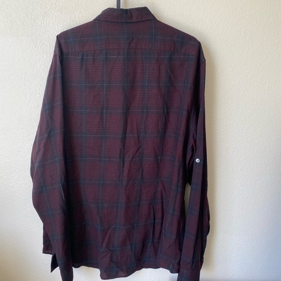 John Varvatos Men’s Plaid Burgundy and Black Button Down Shirt Business Casual - Picture 3 of 7